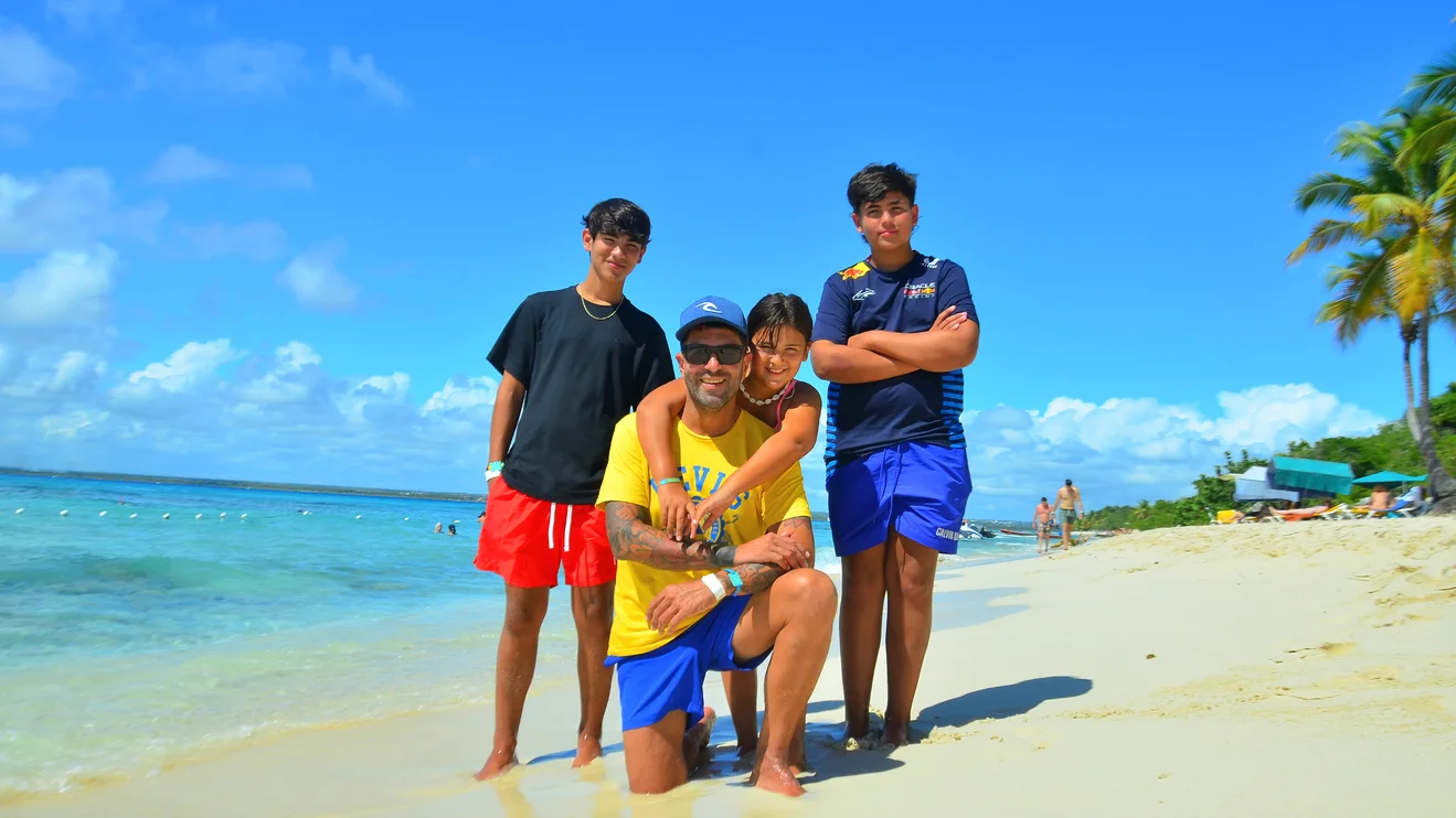 Photo shoot on the beach or pier